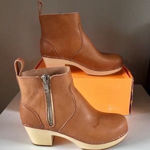 Swedish Hasbeens Emy Clog Booties 7.5